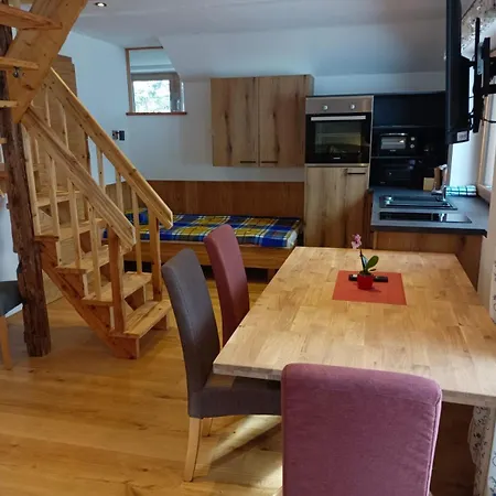 아파트 Leni 슈라드밍