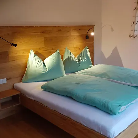 Leni Apartment *